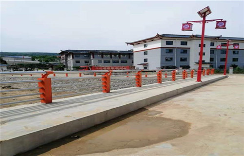 山东道路护栏质量不将就