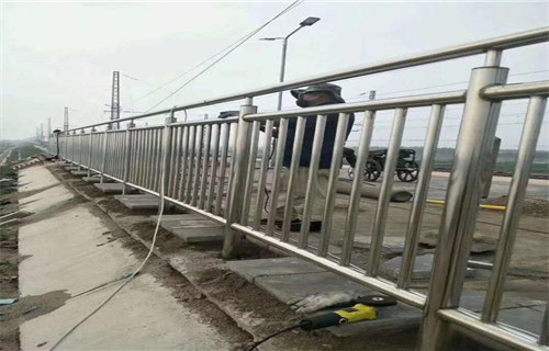 山东河道灯光护栏厂家